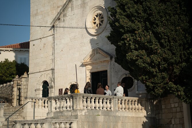 2 hrs Guided Tour to CAVTAT a Small Place for Great Art - Guide style and group experience