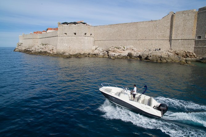 4h trip from Dubrovnik to the Elafiti islands with Quicksilver 675 boat - The skippers and the human side of the trip