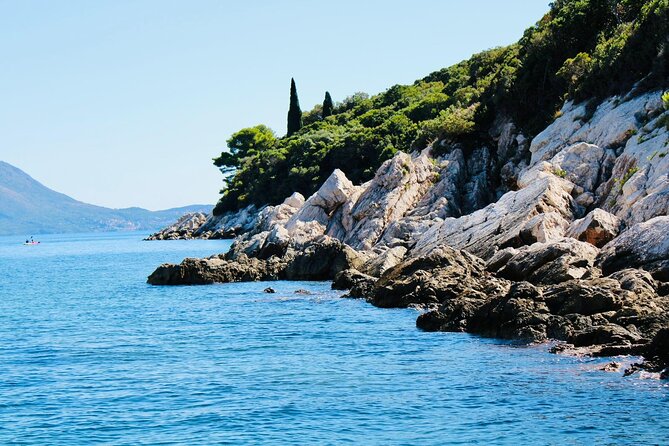 50-minute Panoramic Cruise of Dubrovnik with English Audio Guide - St. Jacob’s Beach beneath the cliff