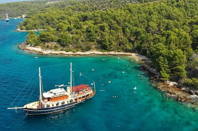 All Inclusive Brac and Solta islands swimming cruise - At a glance