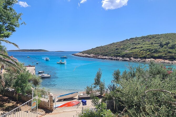 All-inclusive Gastro Blue Cave Tour from Split - Reaching Biševo and entering the Blue Cave