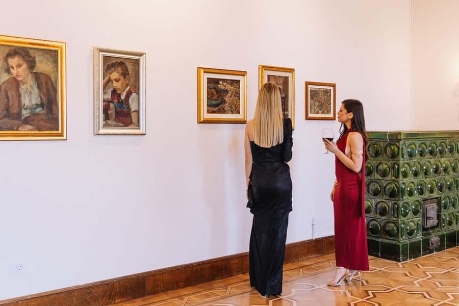 Banac Gallery Entrance with Coffee and Fresh Juice - Coffee or fresh juice: a small but important detail