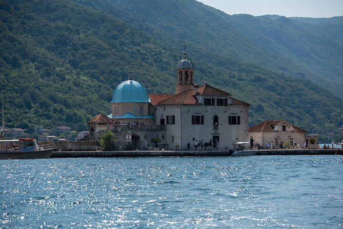 Bay of Kotor Private Full-Day Tour from Dubrovnik - A private car changes the rhythm of the day