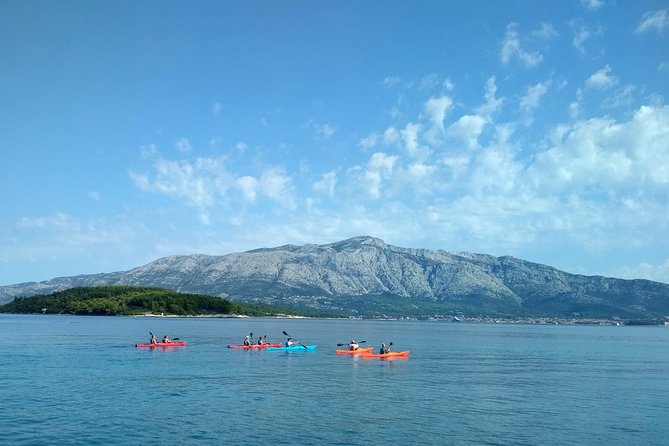 Bits of History - Half day kayak Tour with Wine delight - Starting in Lumbarda and getting on the water