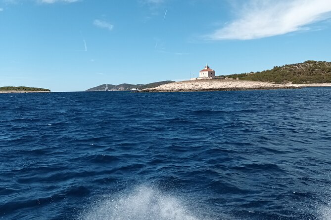 BLUE CAVE & 5 islands tour from Hvar - Stiniva Cove, a collapsed cave with a narrow entrance