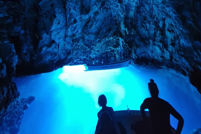 BLUE CAVE & 5 islands tour from Hvar - Budikovac Island and the turquoise swimming lagoon