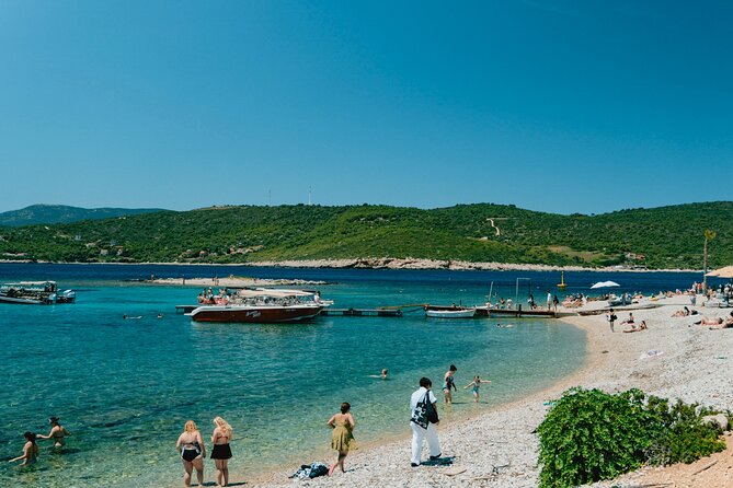 Blue Cave & 6 Islands Speedboat Tour From Split or Podstrana - Limestone caves and Stiniva Cove on Vis