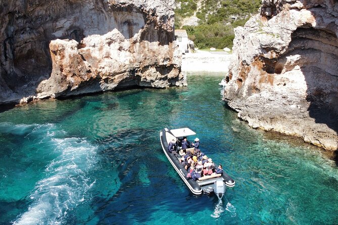 Blue Cave & 6 Islands Speedboat Tour From Split or Podstrana - Milna closes the island-hopping circuit