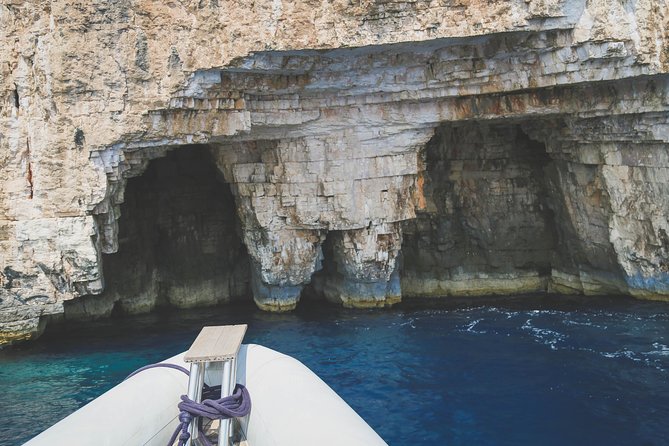 Blue Cave & 6 Islands Speedboat Tour From Split or Podstrana - What the speedboat ride is really like