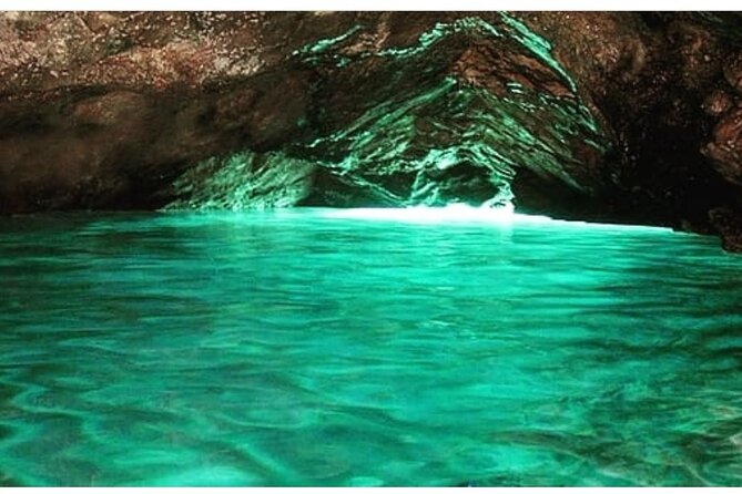 Blue Cave and caves Discovery Dubrovnik - Group Tour by Boat - The one-hour Koločep Bay stop