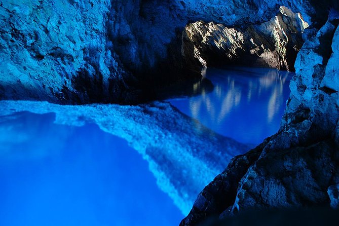 Blue Cave and Hvar 5 Islands full-day Speedboat Tour from Split - The Pakleni Islands and the question of lunch