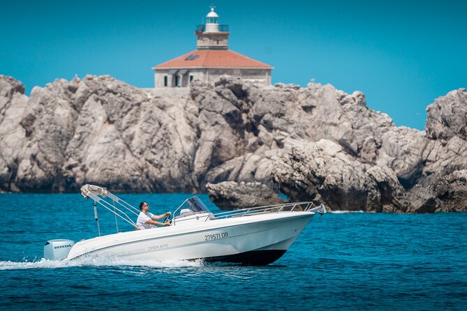 BLUE CAVE & ELAPHITI ISLANDS 4 HOURS ALL INCLUSIVE boat tour - Swimming, snorkeling, and rock jumping