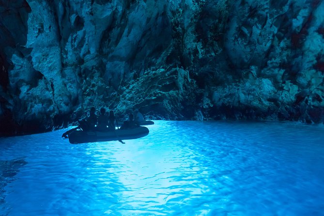 Blue cave & Hvar, 5 islands speed boat tour with unique boats from Split - What your skipper adds to the day