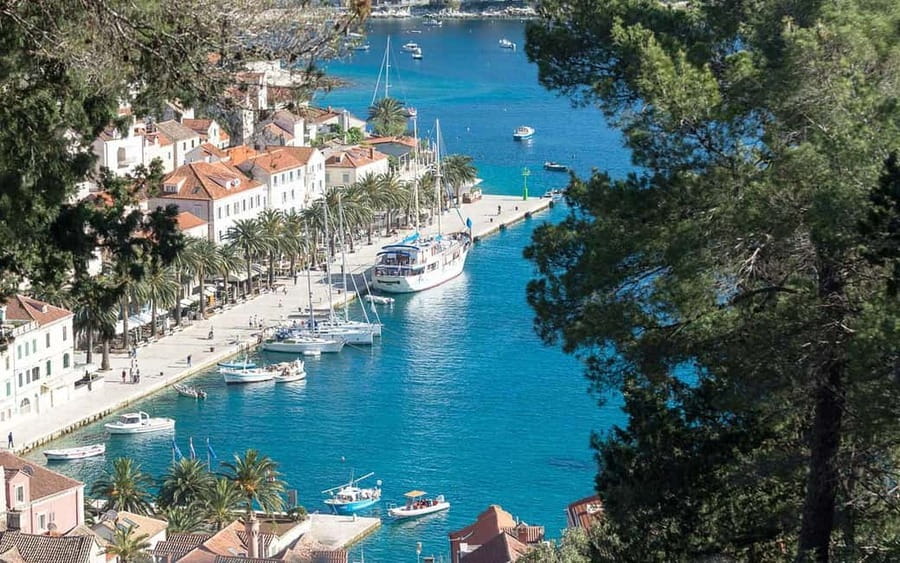 Blue Cave speedboat trip from Trogir - Who will enjoy this speedboat day most