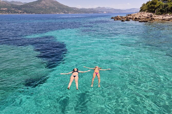 Blue & Green Cave Experience: Drinks, Snorkeling & Šunj Beach - The guide and operator can shape the day