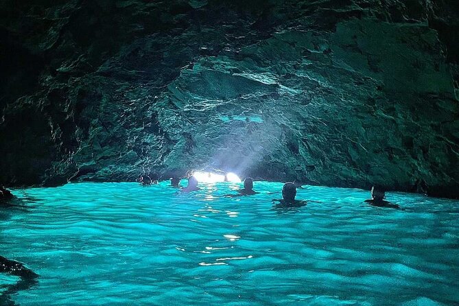 Blue & Green Cave,Sunj beach Small Group Tour with Speedboat - Why this four-hour trip works so well