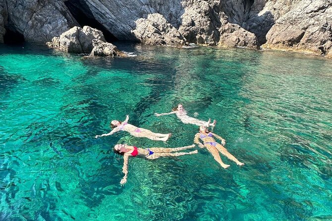 Blue & Green cave,Šunj beach - with drinks small group speedboat - What this Dubrovnik speedboat trip actually feels like