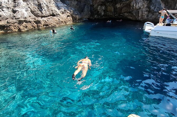 Blue & Green cave,Šunj beach - with drinks small group speedboat - The long, easy break at Sunj Beach