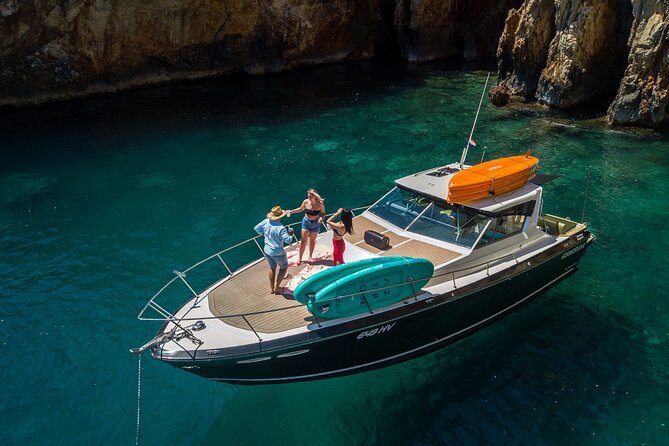 Blue & Green cave tour with yacht from town Hvar - At a Glance