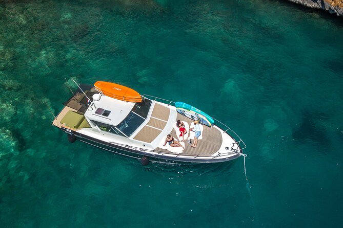 Blue & Green cave tour with yacht from town Hvar - Meeting in Hvar and Settling In