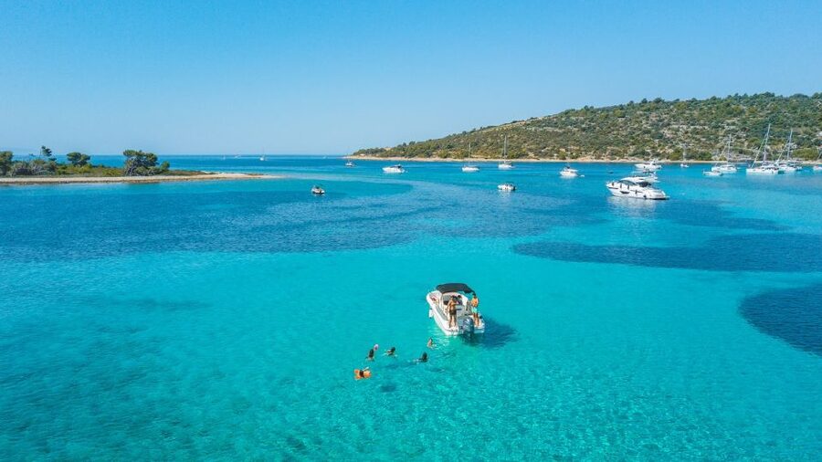 Blue Lagoon and hidden gems of island Šolta - The speedboat ride to Drvenik Island