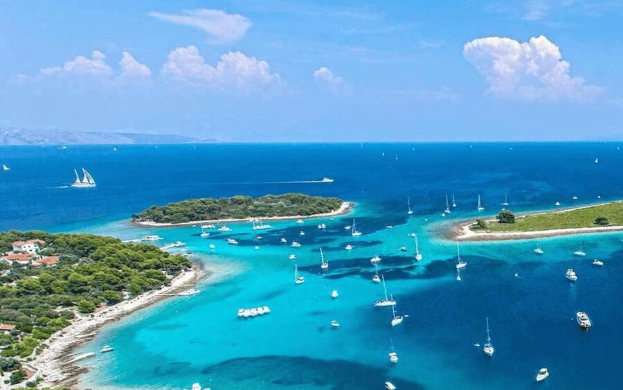 Blue Lagoon Boat Tour from Trogir with Lunch and Drinks - Who will enjoy this boat day most?