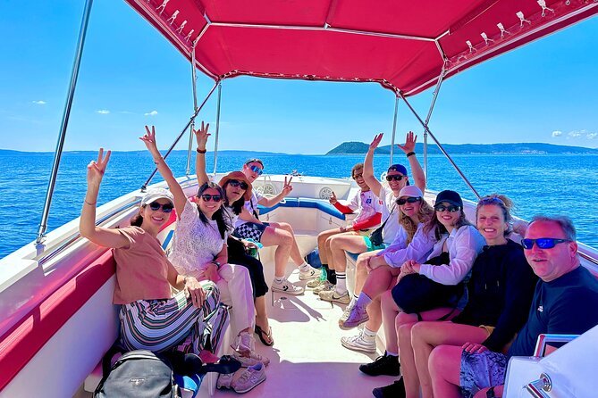 Blue Lagoon Tour from Split with Bottled Water and Wine Included - Why this speedboat trip works so well from Split