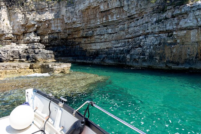 BOAT & KAYAK! Sea Adventure - Snorkeling & Cliff Jumps - Photos, drinks, and what is included