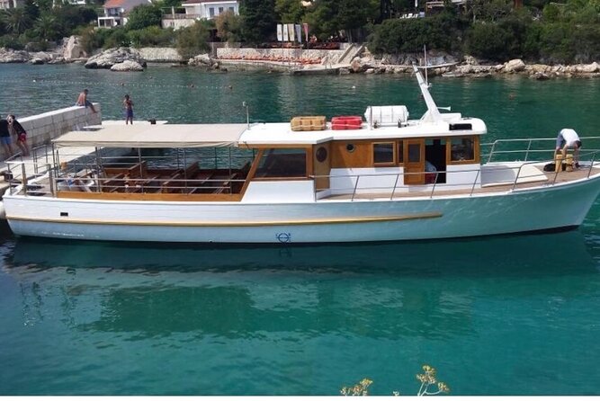 Boat Tour at Delfina Hvar - Three swims, not a sightseeing cruise