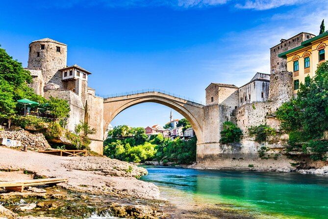 Bosnia Day Trip: Mostar and Kravice Waterfalls by Luxury Minibus - The early departure and border crossing