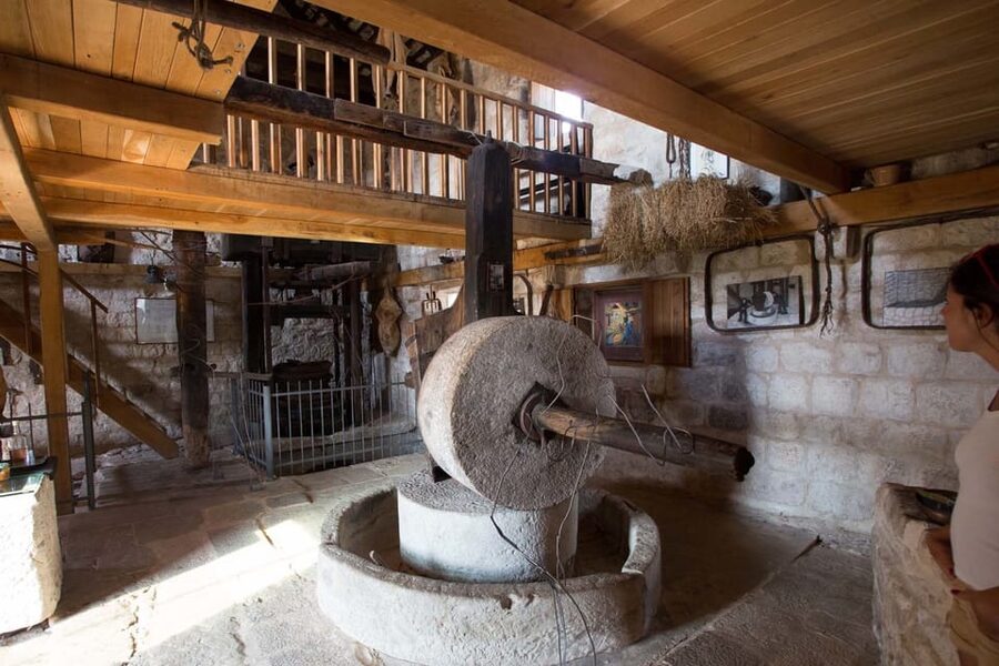 Brač: Island Exploration Tour by Four-Wheel Drive Jeep - What the $259 price includes