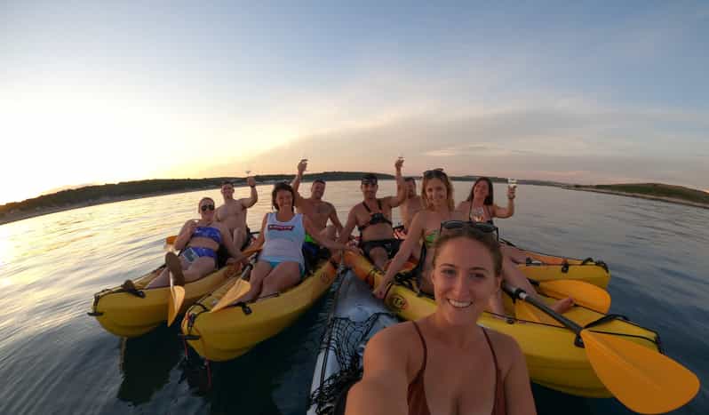Cape Kamenjak: Sunset Kayak/SUP Wine Tour - Setting out from Medulin Bay