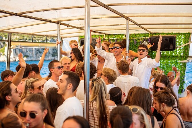 Captain’s Boat Party Split–Blue Lagoon Swim Stop + Free Shots &DJ - Should You Book the Split Boat Party?