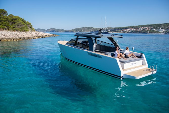 Colnago 45 - Luxury Private Speedboat Tours - What the Colnago 45 provides during a long day