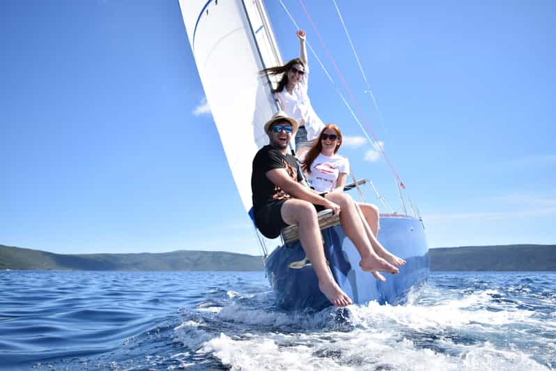 Cres: Sailing Experience Day-Trip - Lubenice Beach and the first real swim