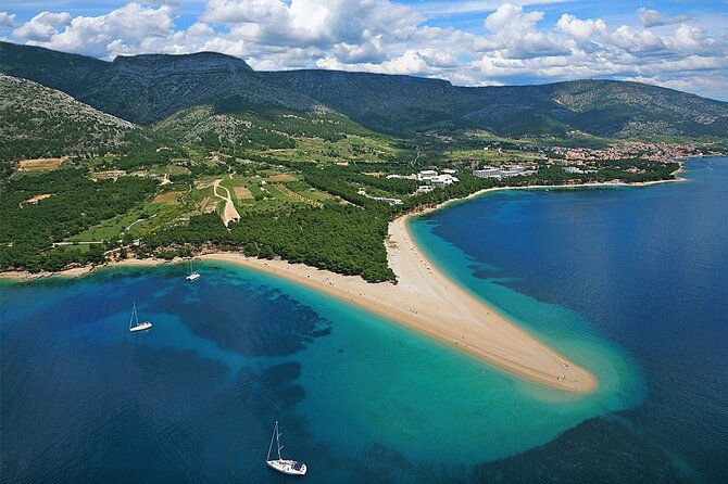 Dalmatian route - Panoramic flight over Brač, Hvar, Šolta & Split from Brač - Why this Brač flight is worth considering