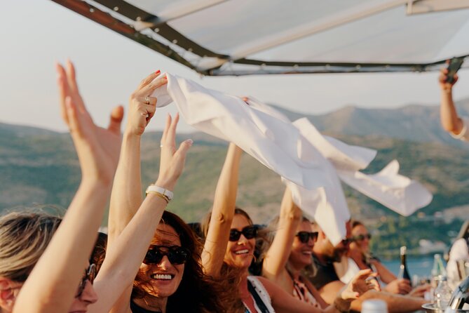 Dinner in the Sky Dubrovnik - Dine 50m above ground - The atmosphere: part dinner, part celebration