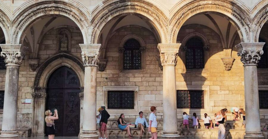 Dubrovnik: 2h Old Town Private Guided Tour - Key points at a glance