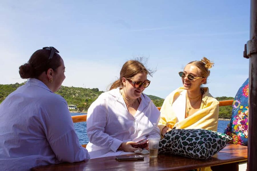 Dubrovnik: 6 hours Blue cave & Elaphiti with optional lunch - The Blue Cave requires a swim