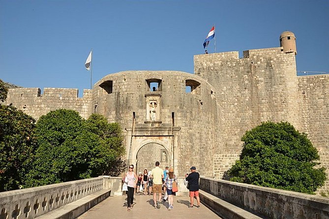 Dubrovnik Above Beyond, Srdj drive & guided Old Town PRIVATE SHORE EXCURSION - Who should book this Dubrovnik tour?