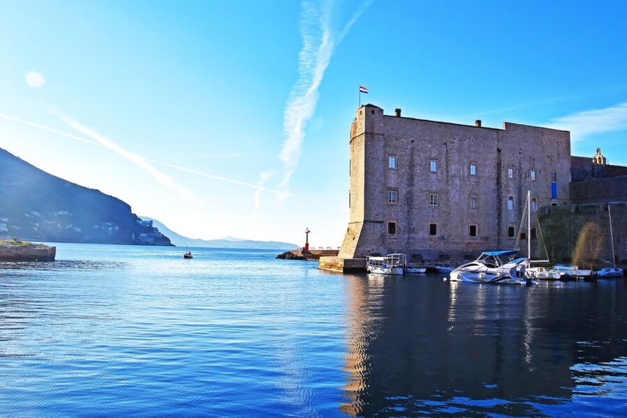 Dubrovnik: City Walls Early Morning or Sunset Walking Tour - Early morning or sunset: choosing your best start