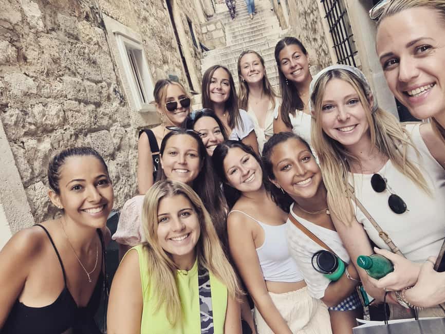 Dubrovnik:City Walls & Old Town 2 in 1 Walking Tour - Two hours on Dubrovnik’s 2-kilometer walls