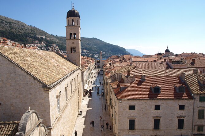 Dubrovnik City Walls Tour for Early Birds or Sunset Chasers - What the guide adds beyond the view