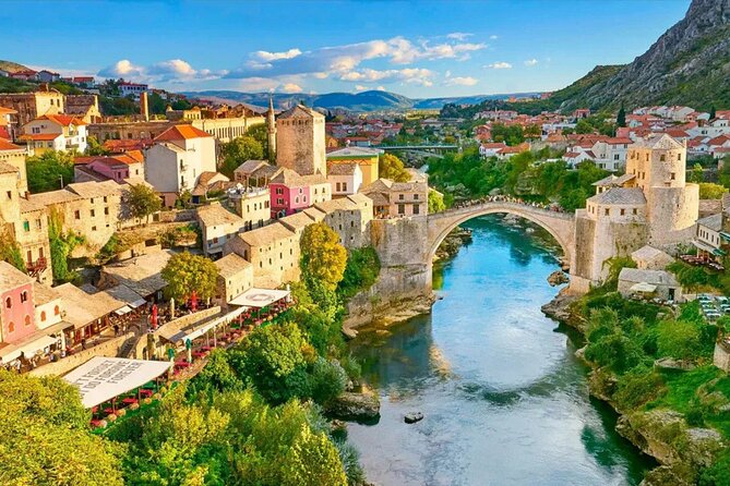 Dubrovnik Day Tour: Explore Mostar & Kravice Waterfalls in Bosnia - Crossing from Croatia into Bosnia and Herzegovina