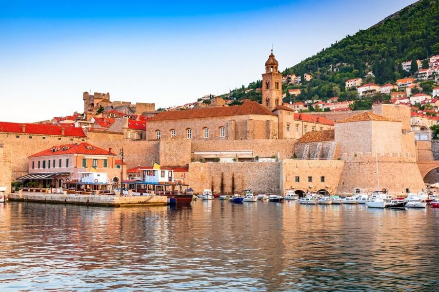 Dubrovnik Day Tour from Split or Trogir - What the guide adds to the day