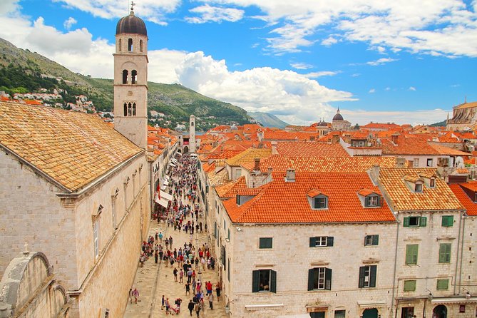 Dubrovnik Discovery Old Town Walking Tour - A strong first hour in Dubrovnik