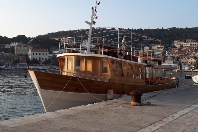 Dubrovnik Elafiti Islands Cruise with Lunch, Drinks and Pickup - Why this Dubrovnik boat day works so well