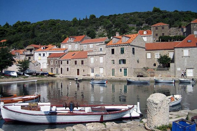 Dubrovnik Elafiti Islands Cruise with Lunch, Drinks and Pickup - Koločep: a gentle first taste of island life