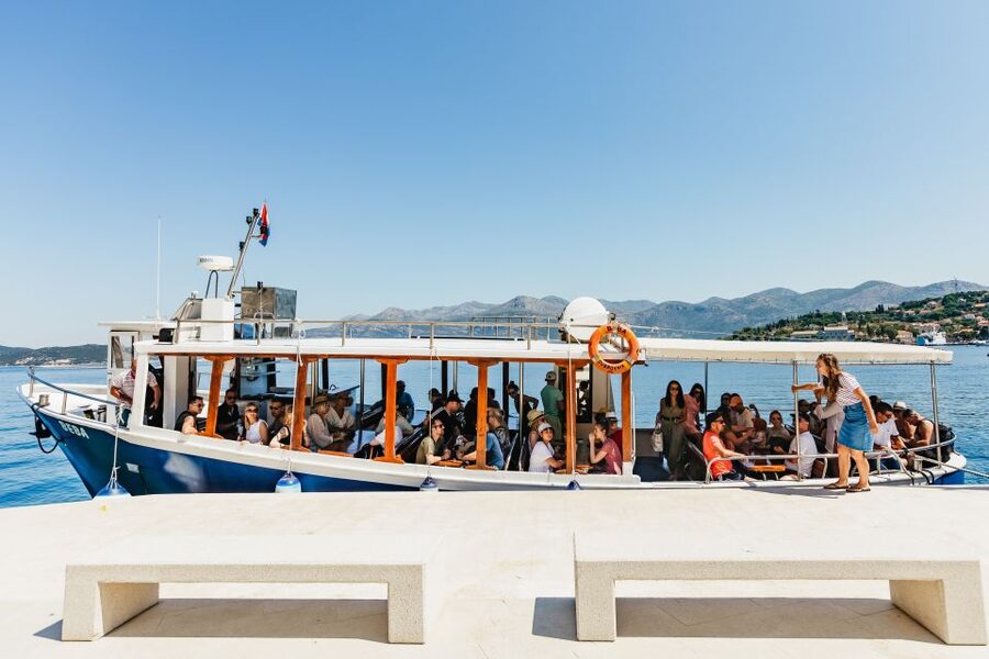 Dubrovnik: Elaphite Island Cruise w/ Drinks & Optional Lunch - The first 30 minutes along Dubrovnik’s coast
