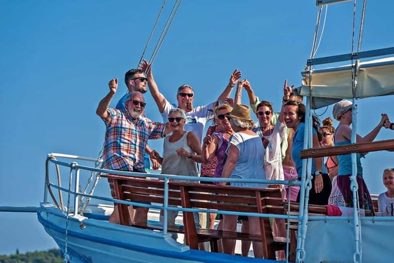 Dubrovnik: Elaphite Islands Cruise with Lunch and Drinks - Who gets the best value at $51
